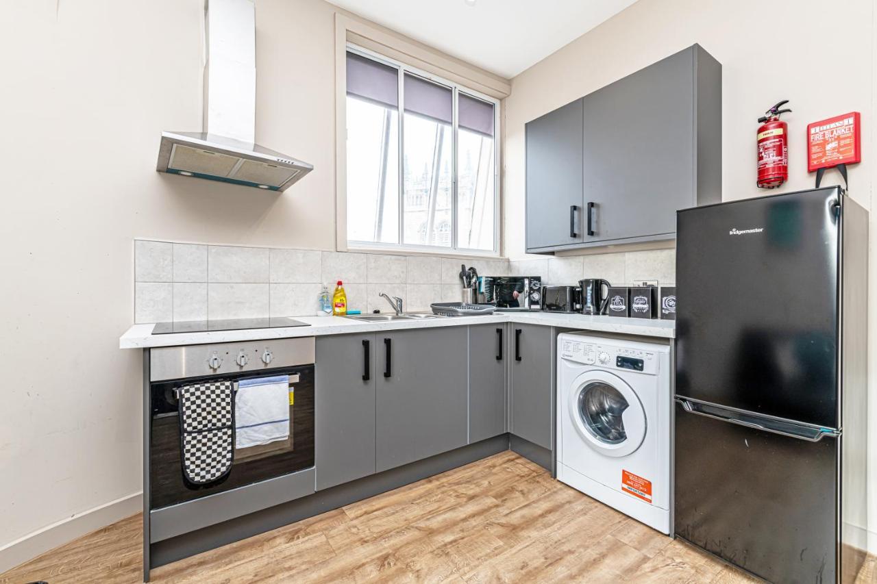 Wigan Central Serviced Apartments מראה חיצוני תמונה