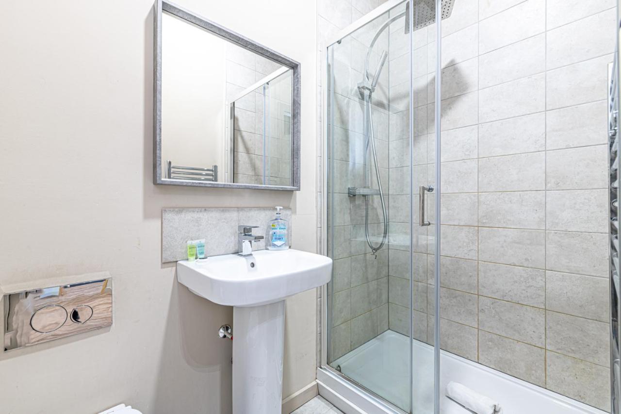 Wigan Central Serviced Apartments מראה חיצוני תמונה